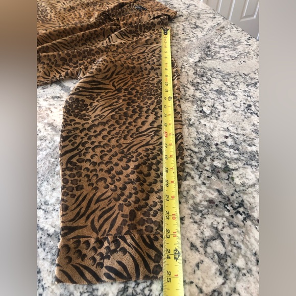 American Angel Long Sleeve Button Front Animal Print Plus Size 3x Tan Brown NWOT - Picture 12 of 14